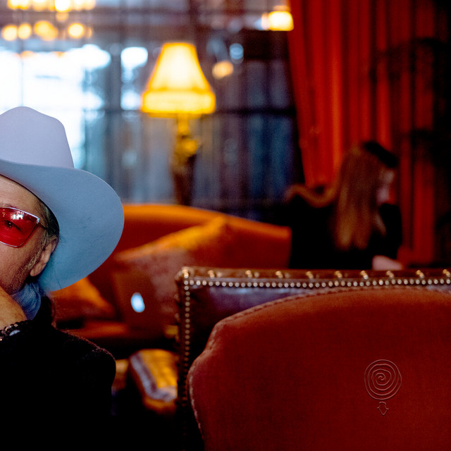 Collective Soul – Vibrating