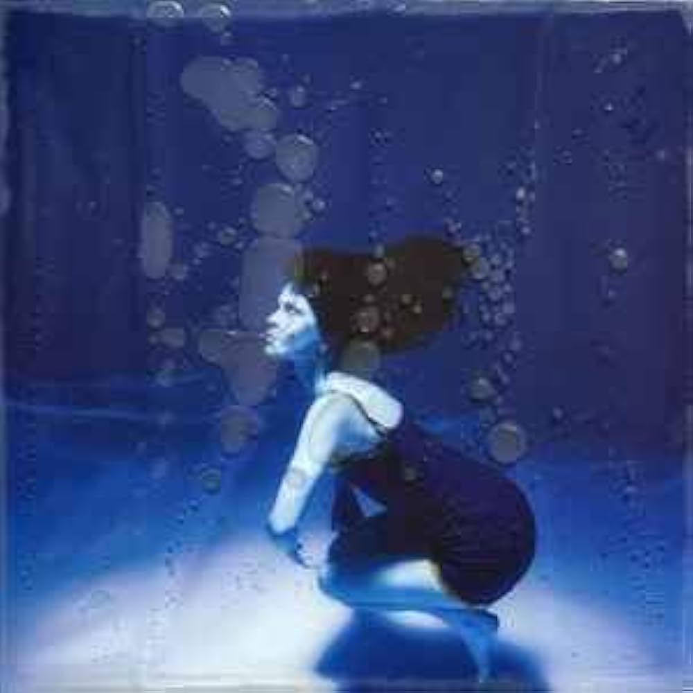 The Mar?as – Submarine