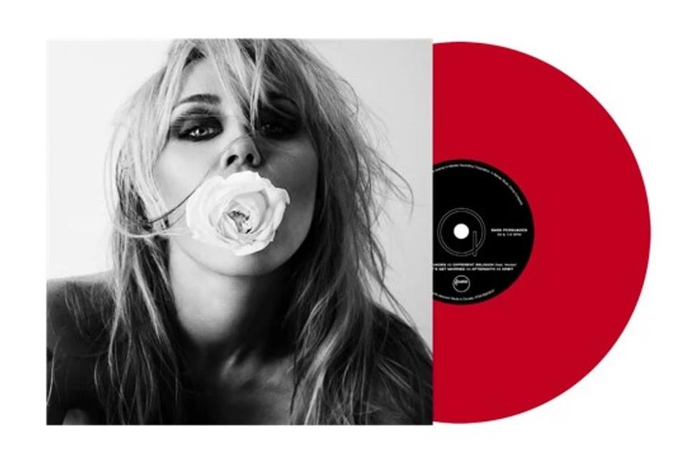 Miley Cyrus – Bass Persuades