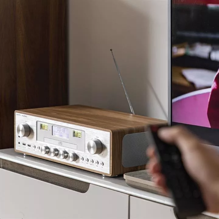 רדיו CD סטריאו עם Bluetooth דגם MIC-256 מבית SAFA